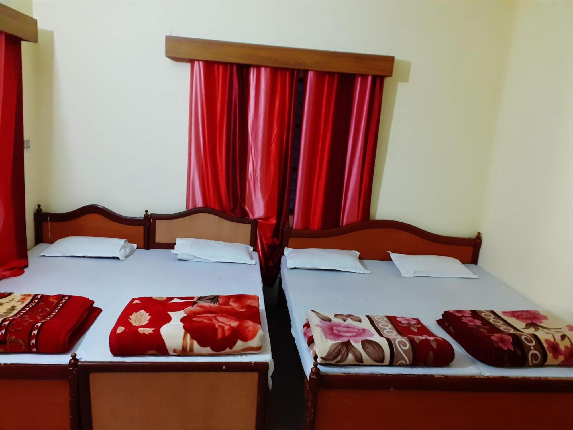 Hotel Jagat Raj, Sitapur Sitapur  ภายนอก รูปภาพ
